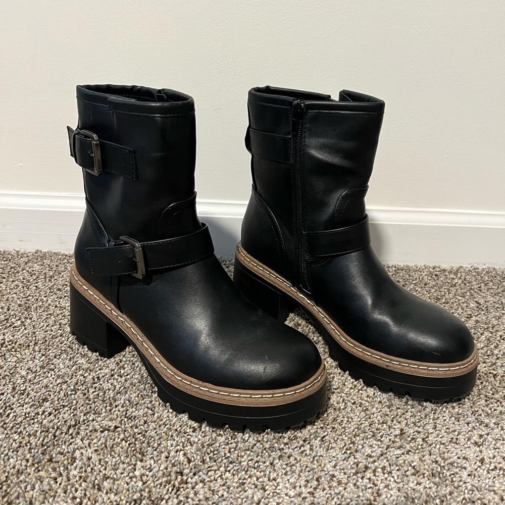 Esprit Black Moto Boots with Tan Accents